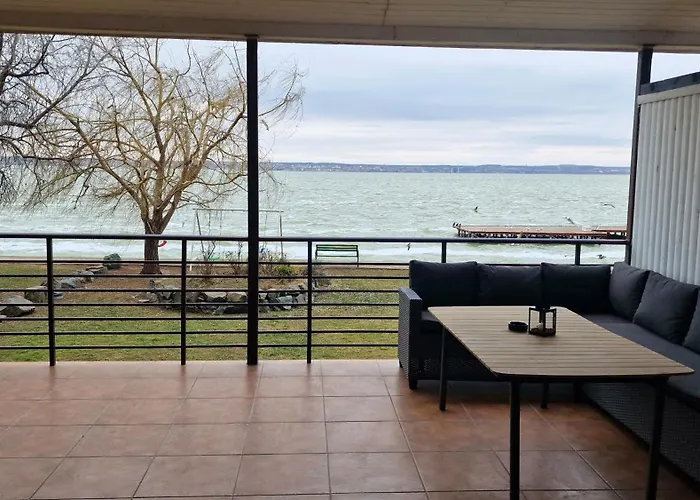Roapart Mamaia - Riva Lake Apartments